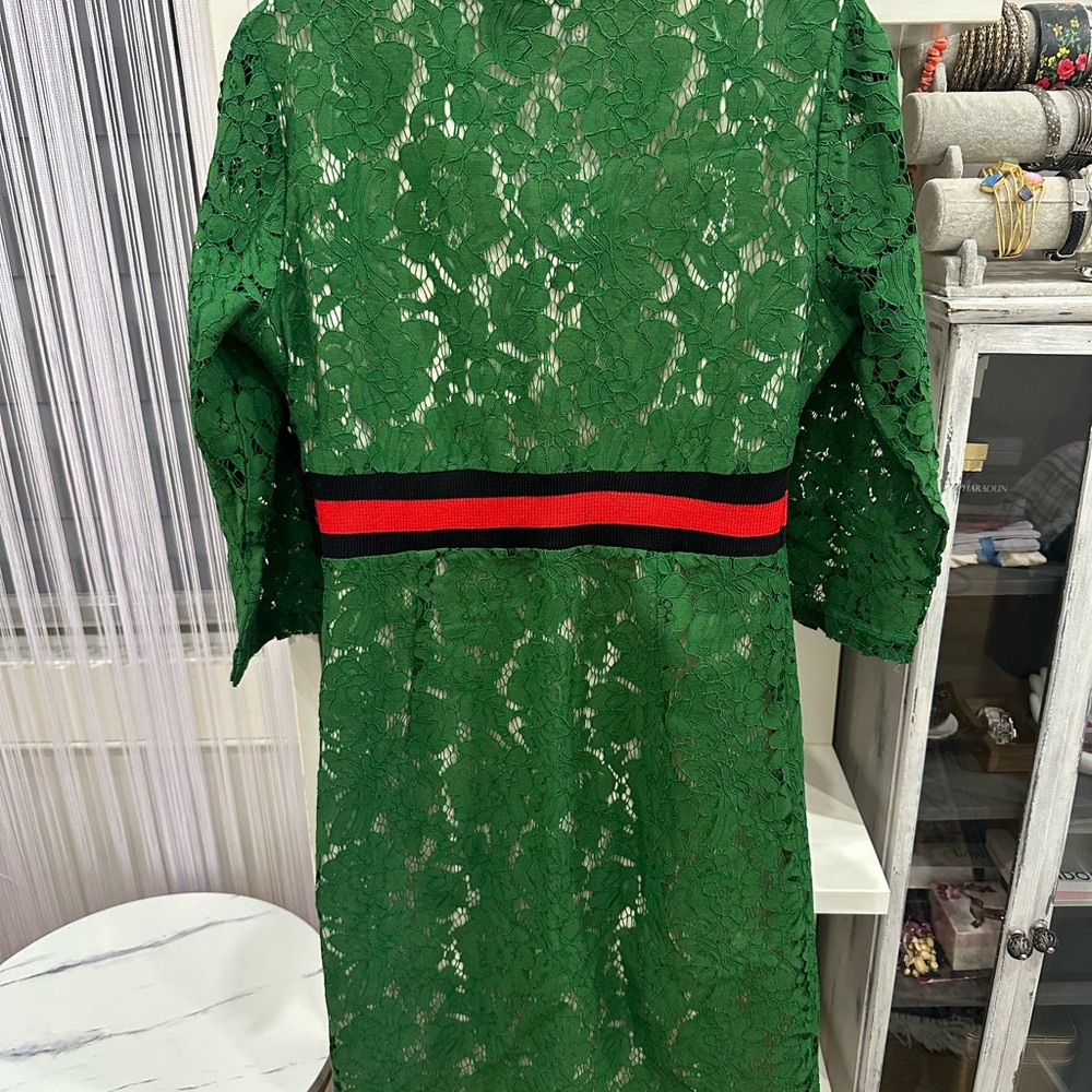 Gucci Emerald Lace Dress with Red Accents - Picture 10 of 16